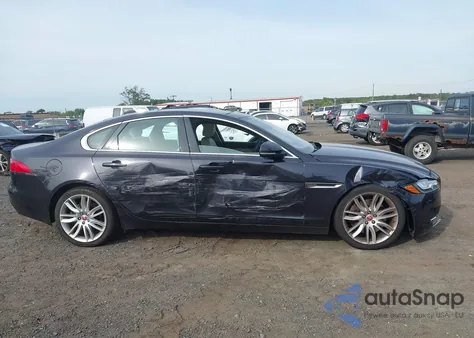2017 Jaguar Xf 35T Prestige из США, поврежденный, VIN SAJBK4BV9HCY34783
